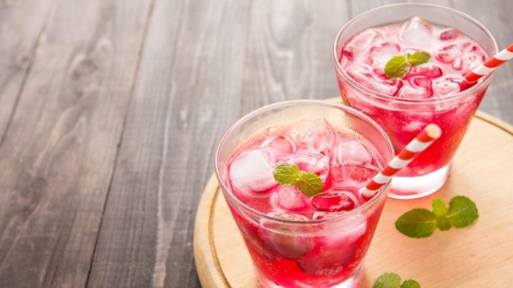 Combate el calor con esta deliciosa soda italiana de frambuesa