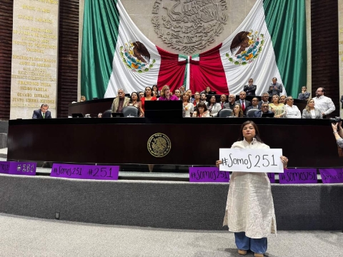 Durante su intervención, la legisladora buscaba representar la voz de las mujeres que han sido calladas en Morelos. 