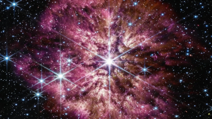 Telescopio espacial James Webb capta estrella masiva antes de morir