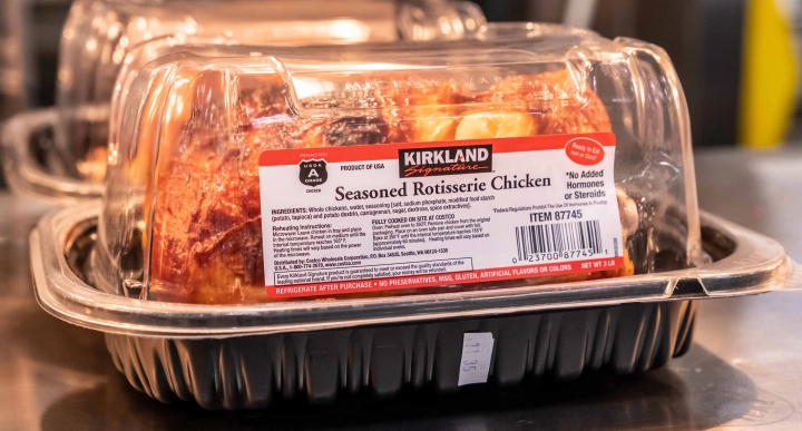 Pollos asados, la nueva tendencia: Revendedores de Costco sorprenden con tarifas elevadas