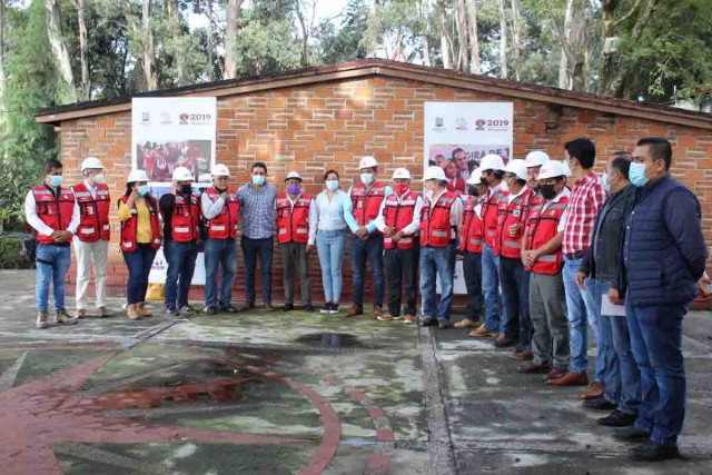 Integrantes de la Cámara Mexicana de la Industria de la Construcción se reunieron con el nuevo director del INEIEM, René Castañeda.  