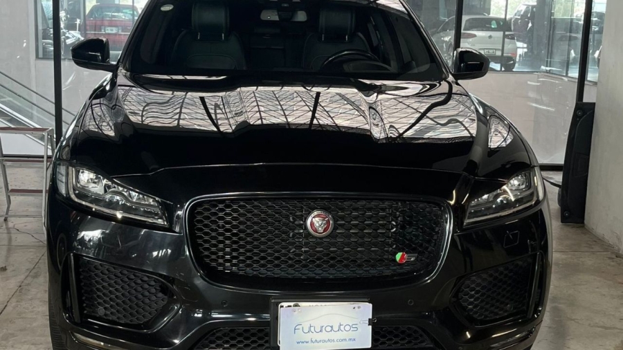 Del museo al corralón: hallan camioneta robada 'en exhibición'