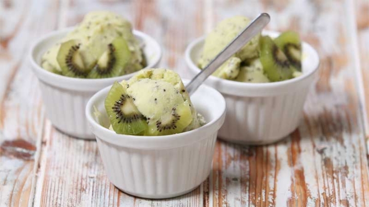 Postres fríos: Prepara un delicioso helado de kiwi con yogurt