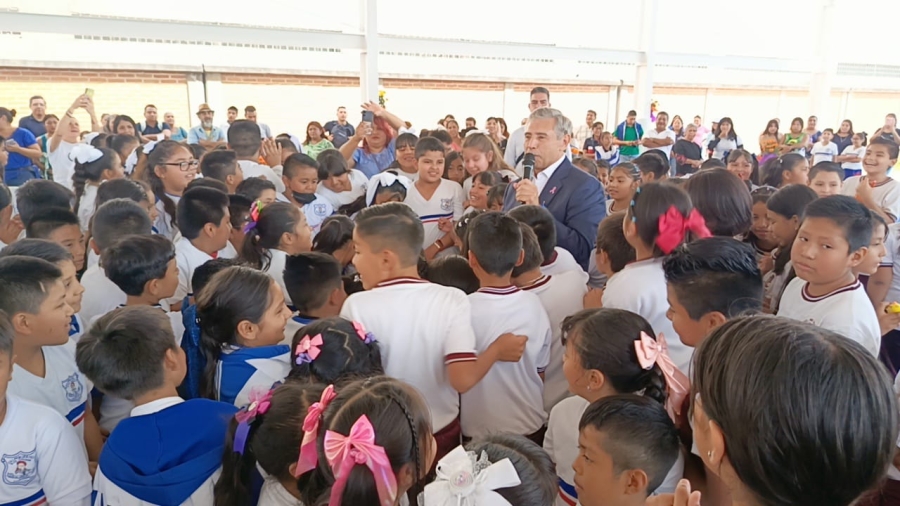 Inaugura edil capitalino techumbre de primaria 'José María Morelos y Pavón', en Ocotepec