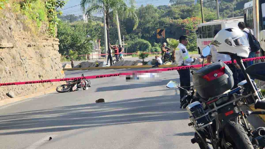  El hecho ocurrió en una curva de la carretera.