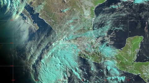 Tormenta tropical Alvin se forma frente a costas de Michoacán y Colima