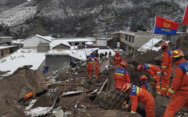 Tragedia en China: Deslave sepulta a 47 personas en Yunnan