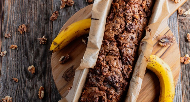 Bizcocho de plátano y chocolate: Placer en cada bocado