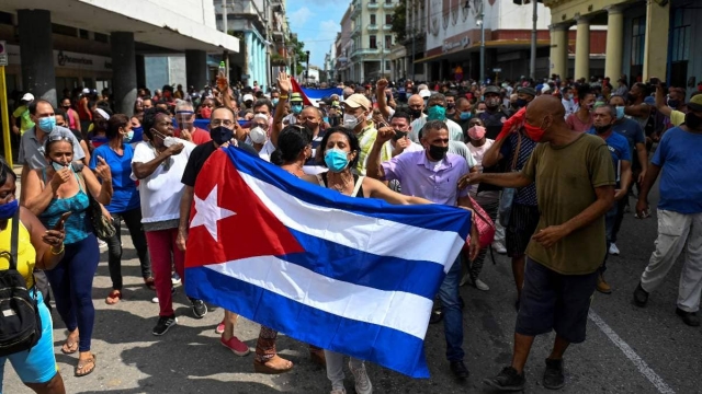 Gobiernos de América Latina divididos tras históricas protestas en Cuba.