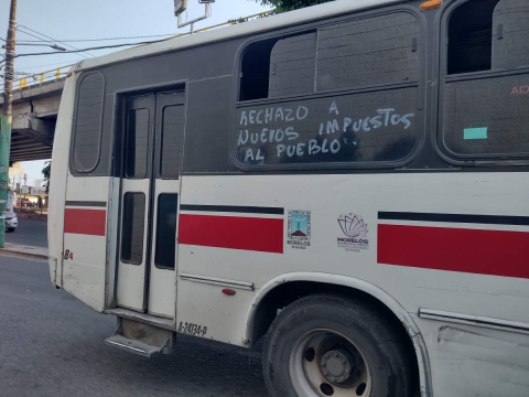 Organizaciones del transporte alzan la voz contra cargas tributarias para la población.  