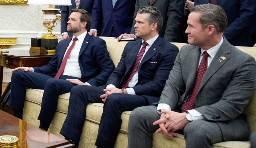 Funcionario de la Casa Blanca revela planes de ataque a Yemen por error en un chat grupal