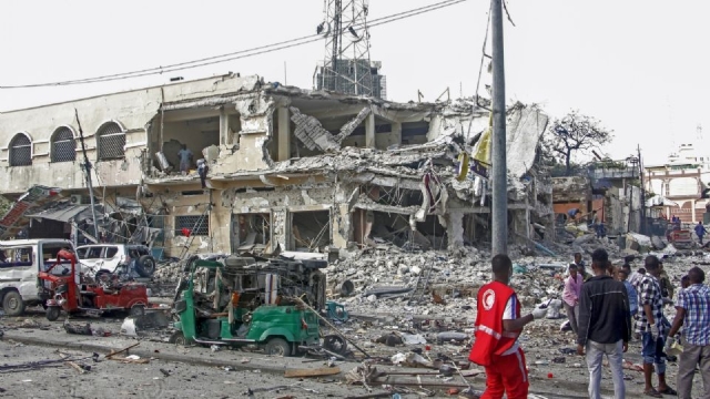 Somalia: Explotan dos coches bomba cerca de las oficinas de gobierno
