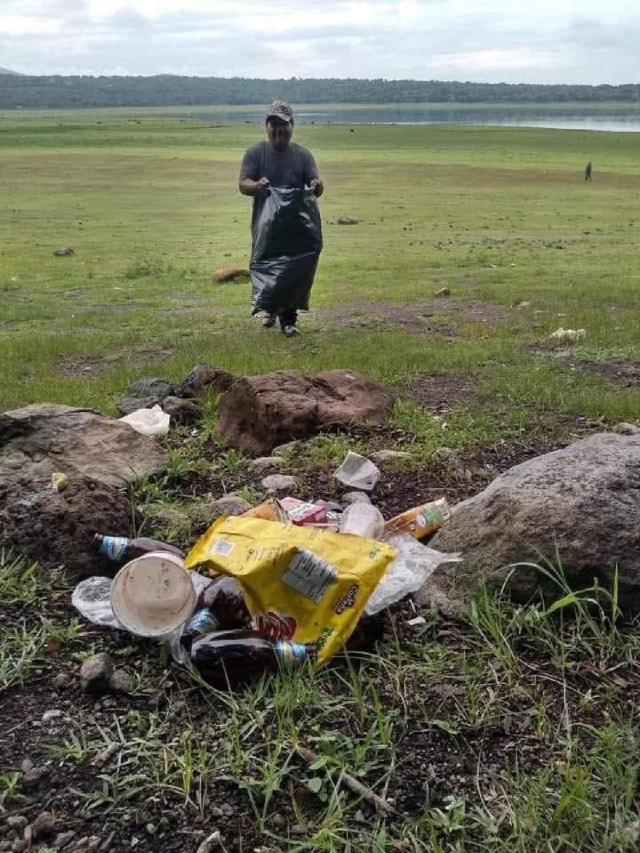 Pescadores piden cuidar lagunas ante aumento de basura