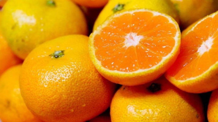¿Por qué el jugo de mandarina es perfecto para esta temporada? Conoce sus beneficios