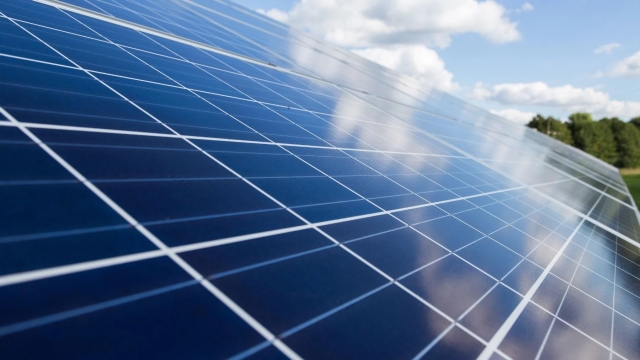Paneles solares de titanio, 1000 veces más potentes que los tradicionales