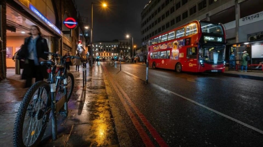 Londres prohibirá bicicletas eléctricas no plegables en metro y trenes por seguridad