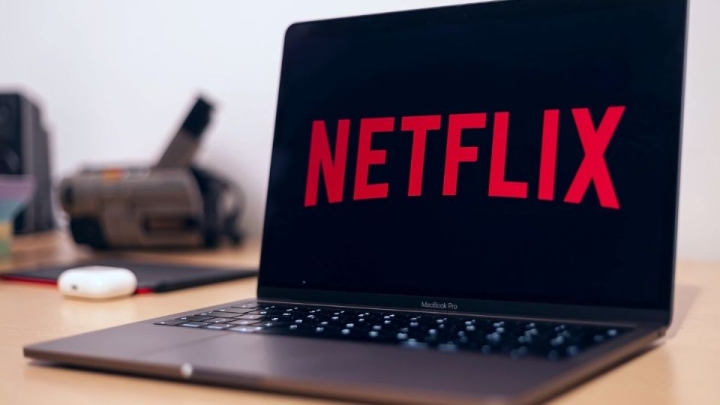 Netflix permite eliminar a personas que usan cuentas que no son suyas
