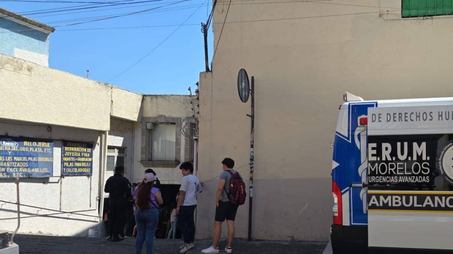 Se incendia un auto en el Centro de Cuernavaca