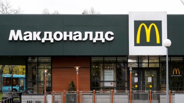 McDonald’s abandona Rusia tras 30 años de actividad; inicia proceso de venta