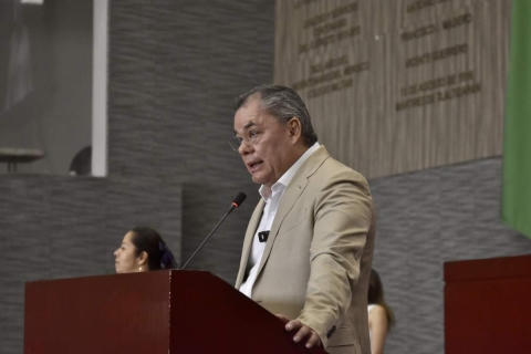 Pide Rafael Reyes revisar propuesta para eliminar fuero