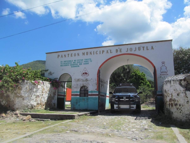 Se cree que la fosa común de Jojutla, ubicada en el panteón municipal, todavía tiene cuerpos sin identificar.