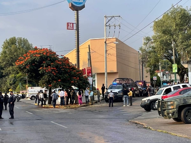 Se desconoce si la víctima iba llegando a la farmacia o si ya se iba a retirar.