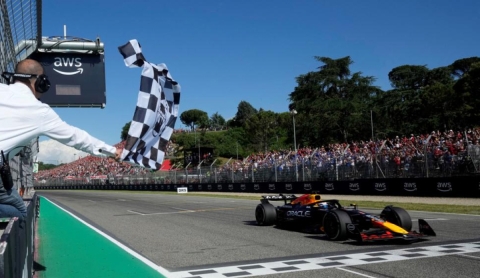 Max Verstappen gana en Imola y se despide con victoria: lo más destacado del GP 2025