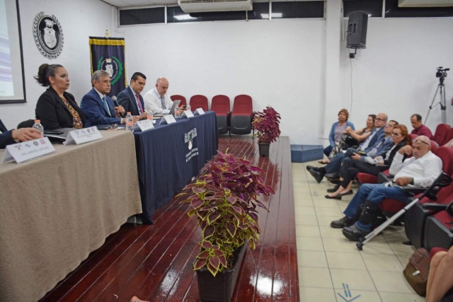 En el marco de la Mesa IV del XI Congreso Nacional de Derecho Constitucional realizado en la UAEM, el alcalde participo en la ponencia &quot;Aspectos constitucionales del Derecho Municipal ¿Hacia dónde?