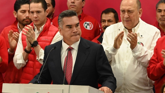 ‘Alito’ Moreno renuncia al PRI si Máynez declina a favor de Xóchitl Gálvez