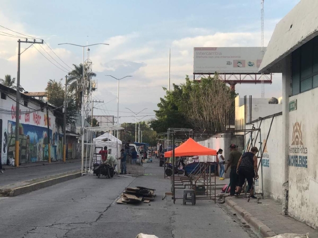 Un carril del bulevar ya fue cerrado a la circulación.