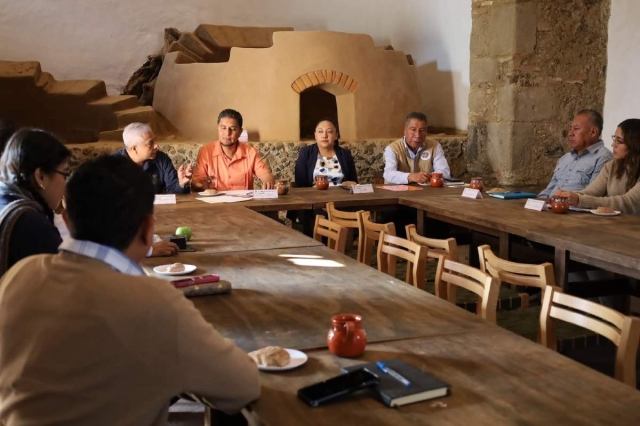 Firman convenio con CEPCM para garantizar la seguridad en carnaval de Tlayacapan