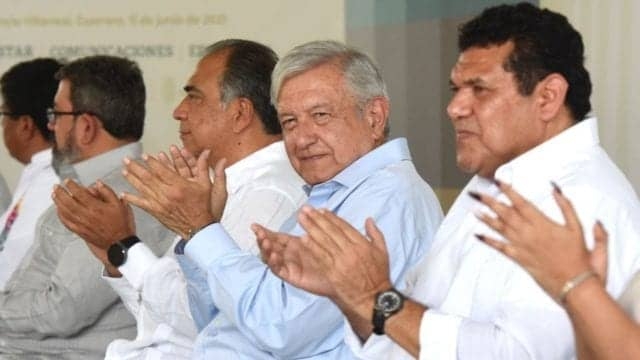 AMLO &quot;celebra&quot; que ningún candidato fue asesinado en Guerrero.