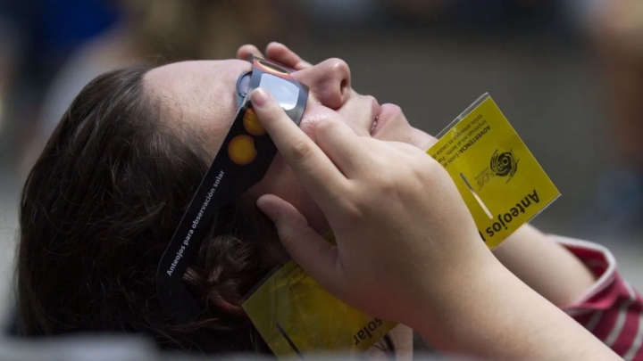 Cómo identificar lentes certificados para el eclipse solar