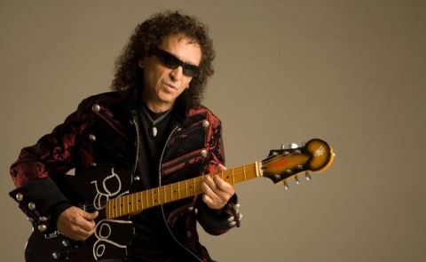 Alex Lora se defiende de acusaciones sobre narcocorrido: &#039;Sara&#039; no es un tema sobre narcotráfico