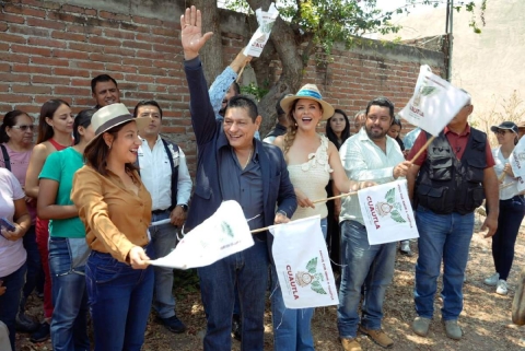 Inicia pavimentación en la colonia Paraíso de Cuautla