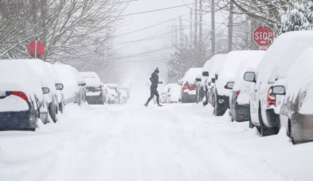 Tormenta invernal &#039;Oaklee&#039; avanza hacia el este de Estados Unidos