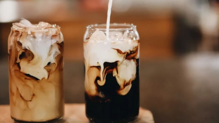 ¿Qué es el cold brew y cómo hacerlo en casa como en las cafeterías?