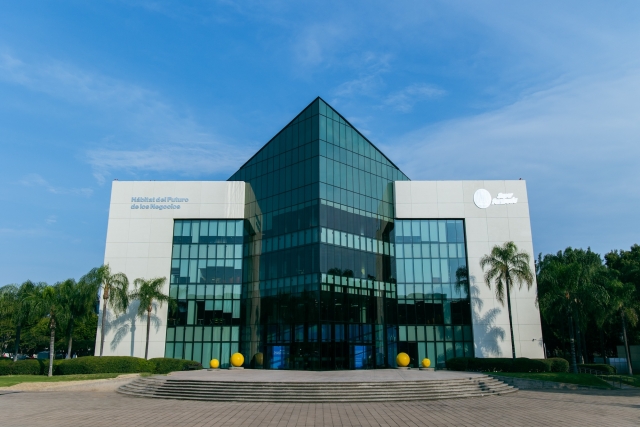 Farmacias Guadalajara Inaugura &#039;Hábitat para el Futuro de los Negocios&#039; en Tec de Monterrey