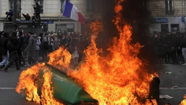 Termina la huelga de basuras en París, las protestas decaen