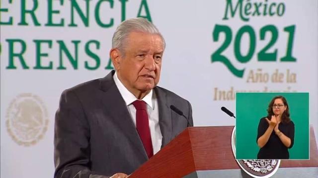 AMLO vuelve a criticar a la UNAM