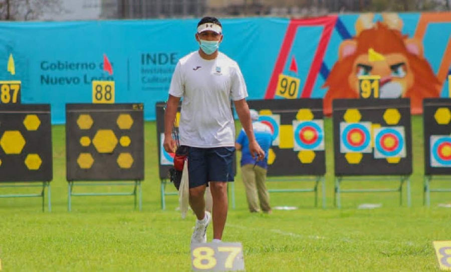 El arquero Máximo Méndez ha ganado ocho medallas en los Juegos Nacionales Conade. Este año consiguió dos de oro, una de plata y una de bronce.