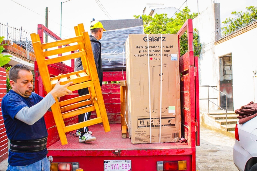 Cuernavaca responde a familias afectadas por lluvias con entrega de apoyos