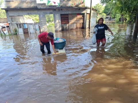 Las labores se mantienen a fin de sanear las viviendas afectadas.