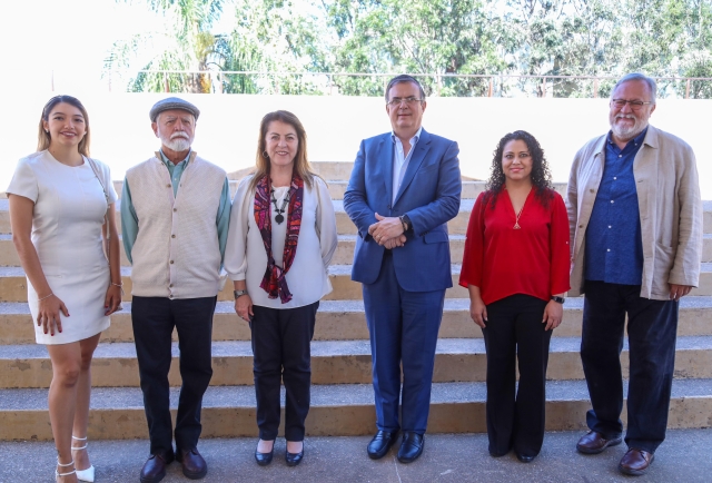 Dialoga Margarita González Saravia con expertos en seguridad