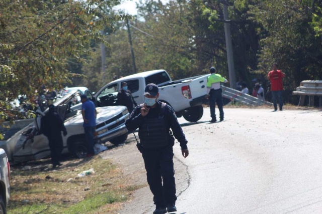 El hombre fue encontrado sin vida a bordo de la camioneta.