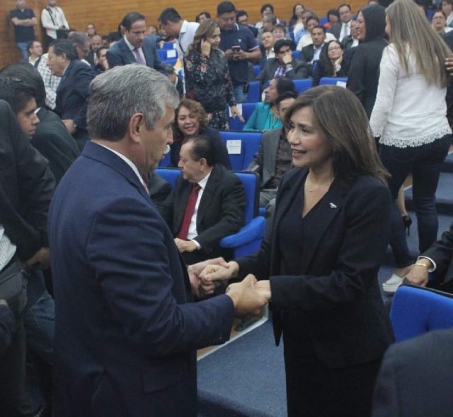 José Luis Urióstegui refrenda la suma de esfuerzos del ayuntamiento con la nueva rectora de la UAEM   