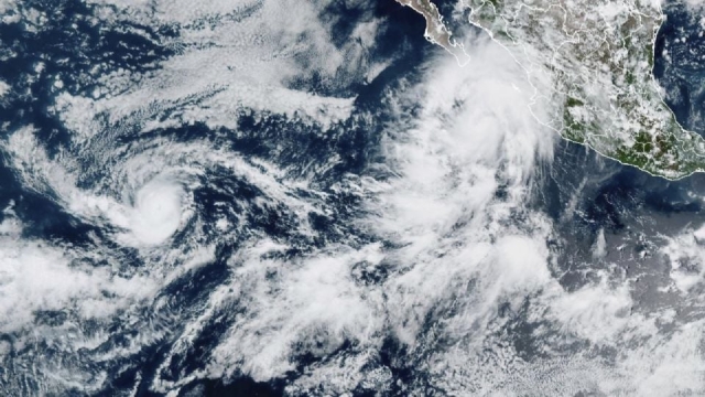 Lorena alcanza categoría 1 y provoca lluvias intensas en Baja California Sur