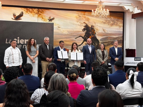 Firma gobernadora Margarita Gonz&aacute;lez Saravia convenio de colaboraci&oacute;n con cadena Oxxo, en materia de seguridad