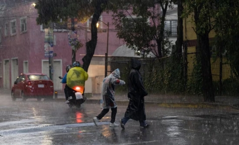 Monzón mexicano provocará lluvias en la mayoría del país este martes