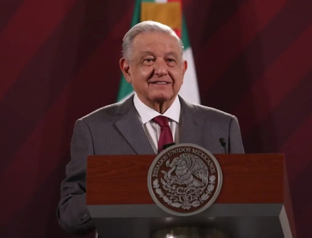 AMLO defiende a García Harfuch por caso Ayotzinapa